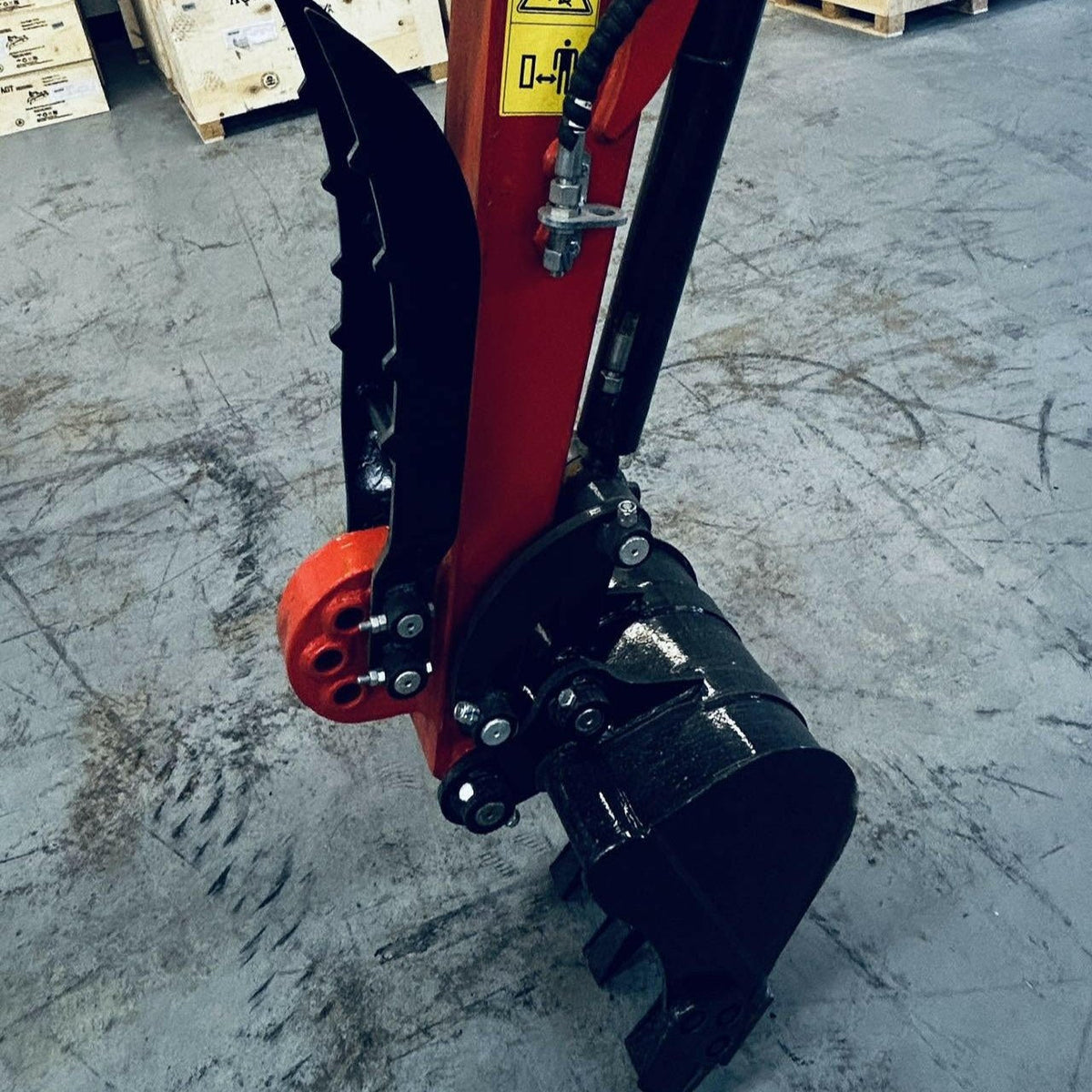 1.8 Ton Mini Excavator Kubota 13.5HP 3-Cylinder Diesel | KU18E