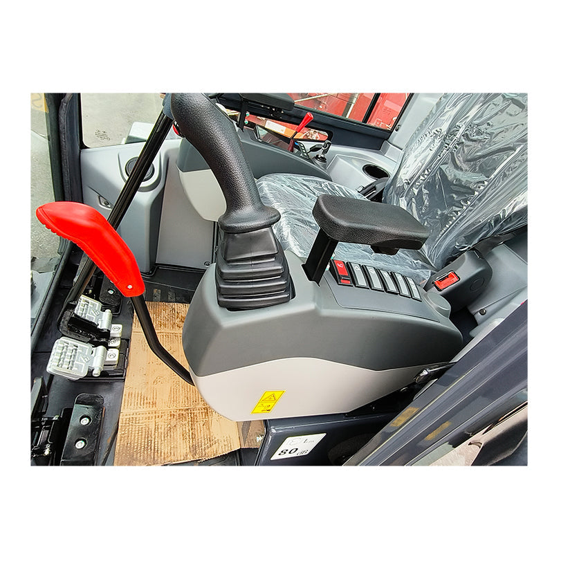 2.8 Ton Mini Excavator Kubota Diesel Engine w/ Enclosed Cab | CFG35UF
