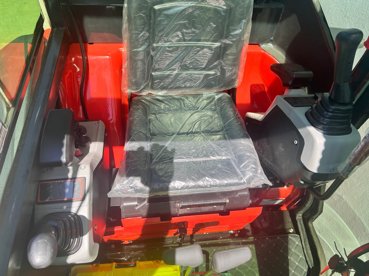 QK30K 2.8-Ton Mini Excavator w/ Kubota Diesel Cab