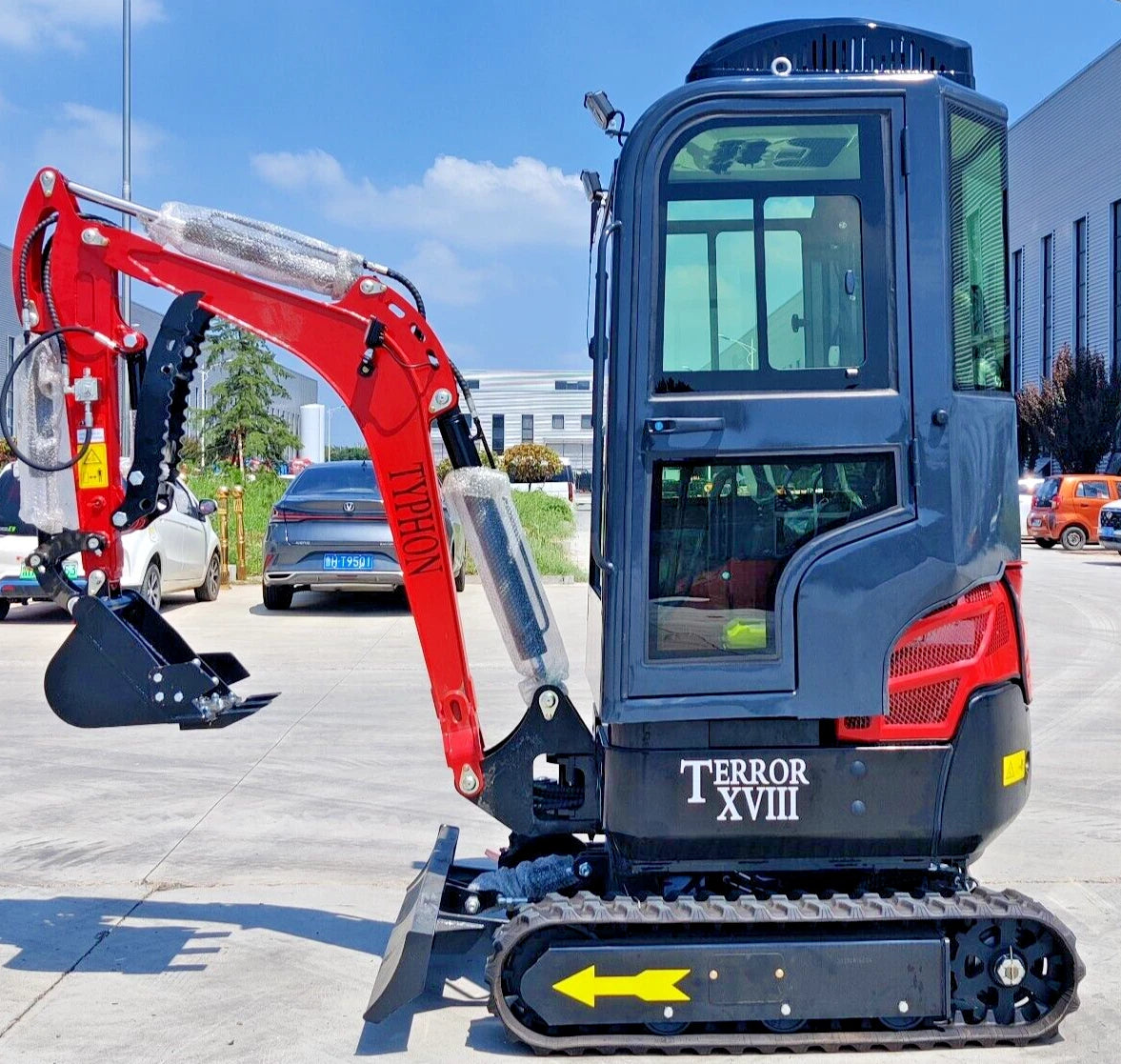 2 Ton New Mini Excavator Digger Tractor, EPA certified KUBOTA D902 Diesel Engine