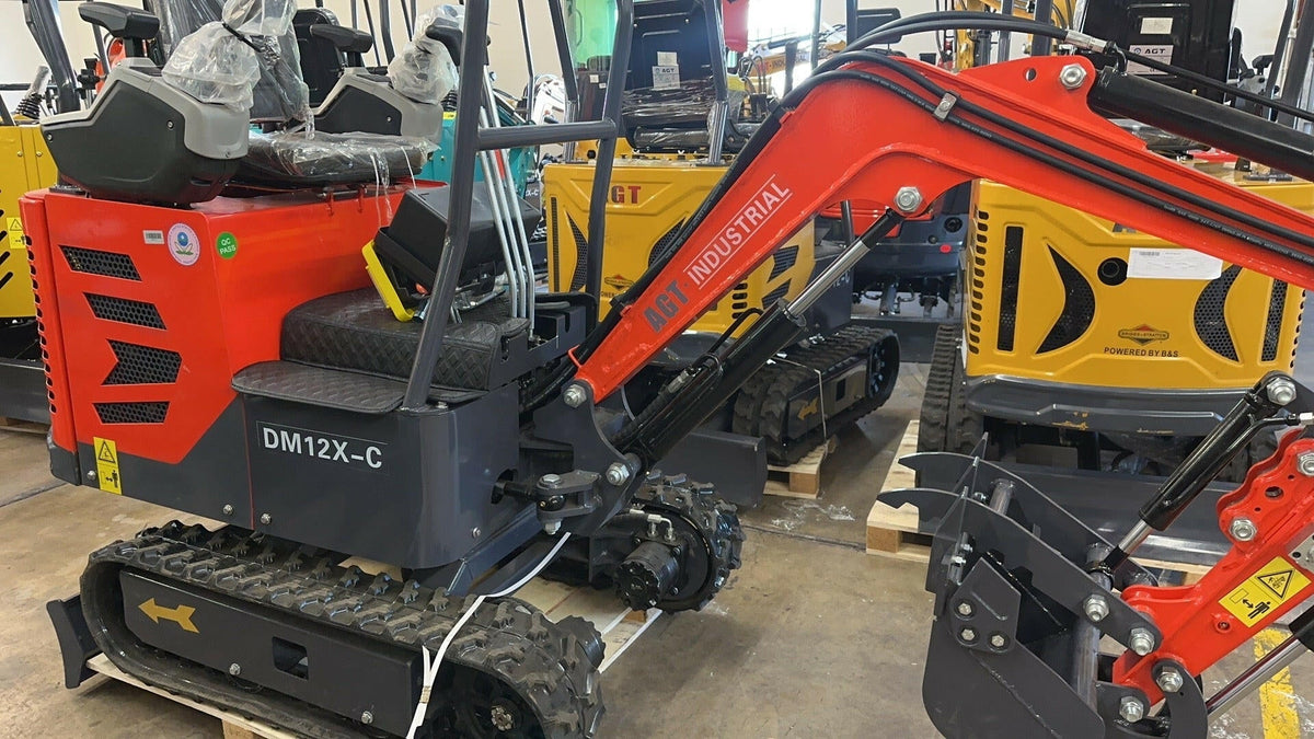 1 Ton, Upgraded Mini Excavator w/ Pilot Control & Swing Boom & Hydraulic Thumb | DM12X-C