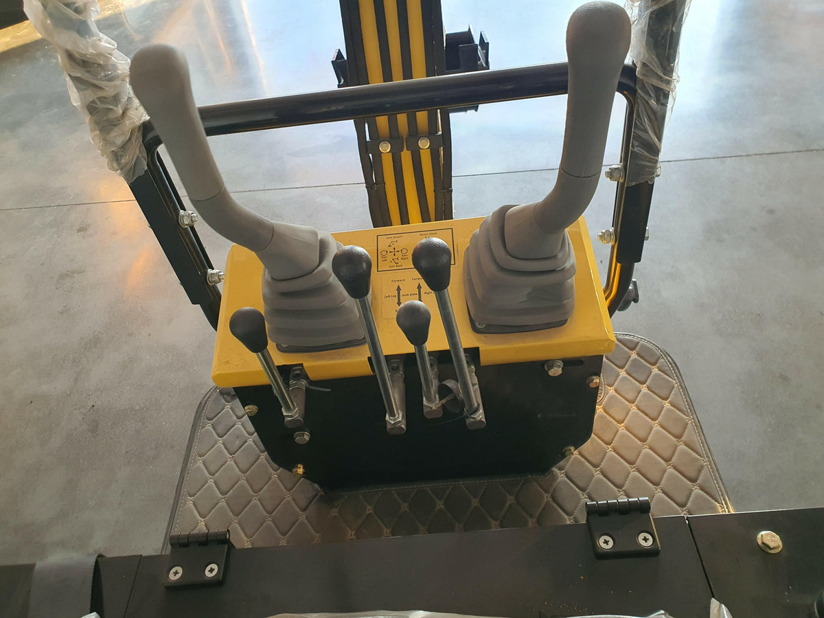 1 Ton Mini Excavator B&S 13.5HP Engine w/ Compact Design | AGT-H12