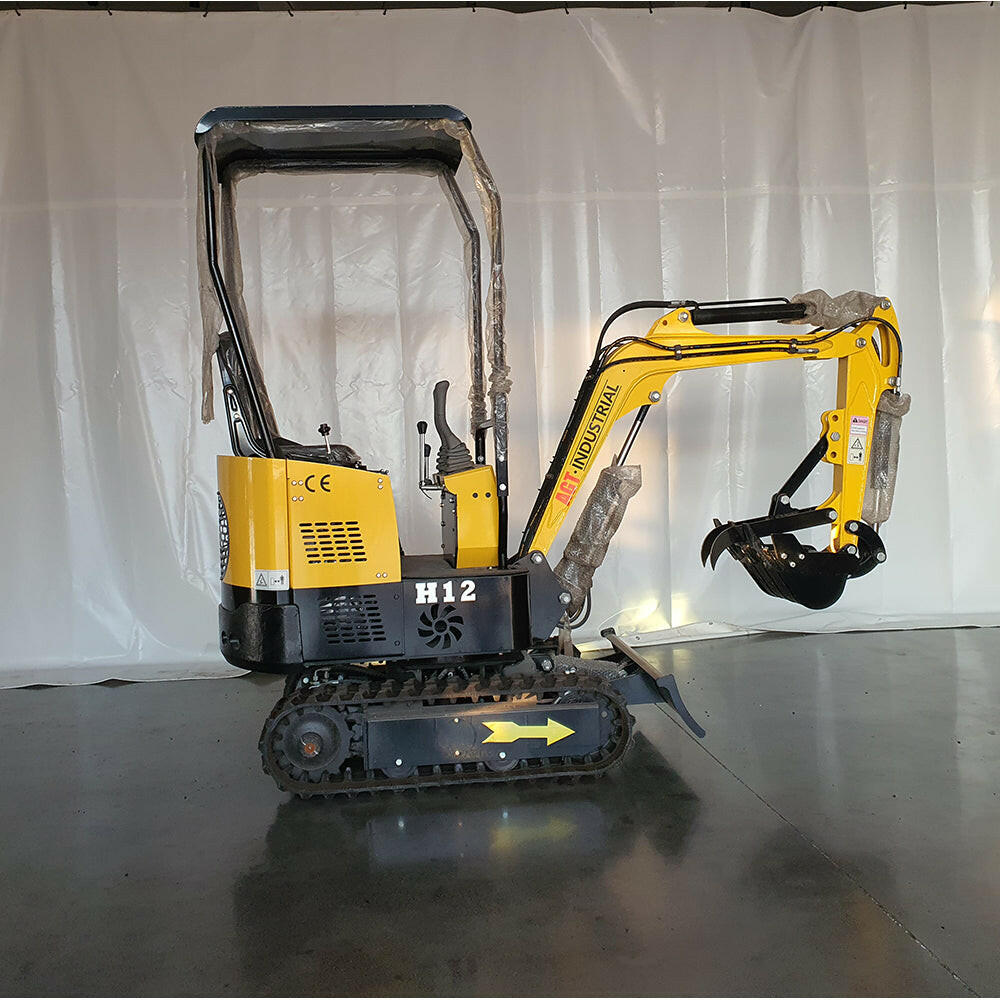 1 Ton Mini Excavator B&S 13.5HP Engine w/ Compact Design | AGT-H12
