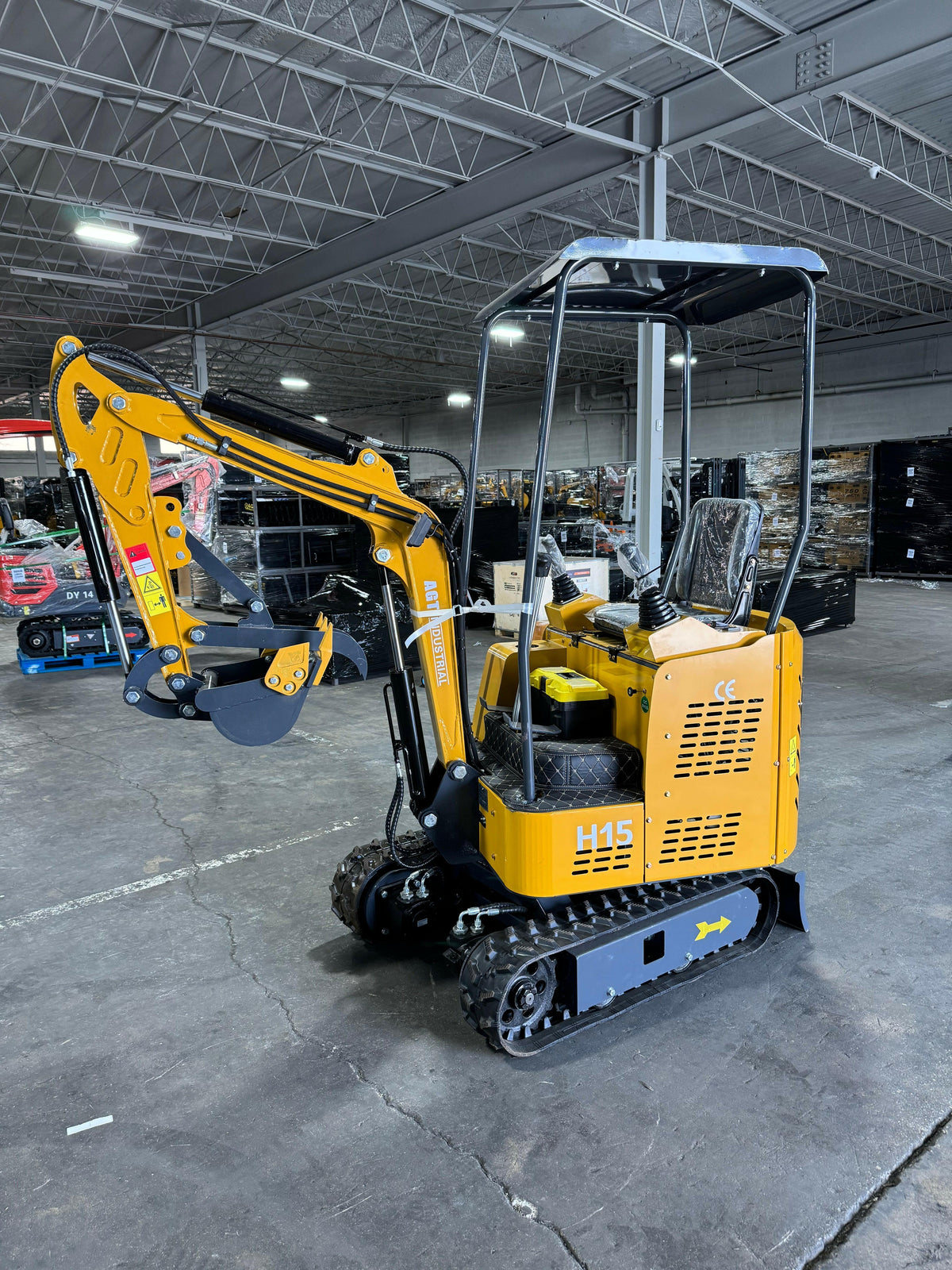 1 Ton Mini Excavator RATO 13.5HP Gasoline w/ Pilot Control | AGT-H15R