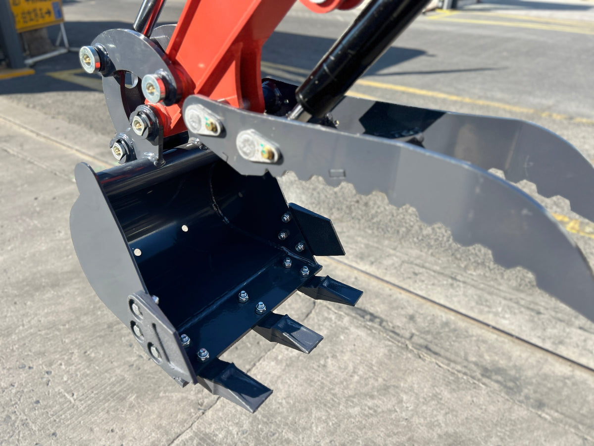 1 Ton Mini Excavator Rato 23HP Engine w/ A/C Enclosed Cab | QK20R