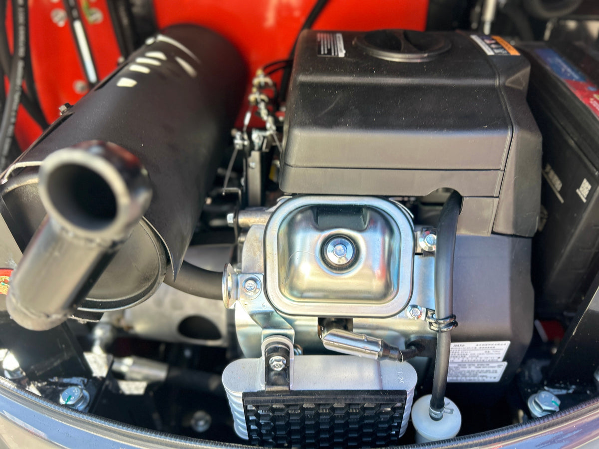 1 Ton Mini Excavator Rato 23HP Engine w/ A/C Enclosed Cab | QK20R