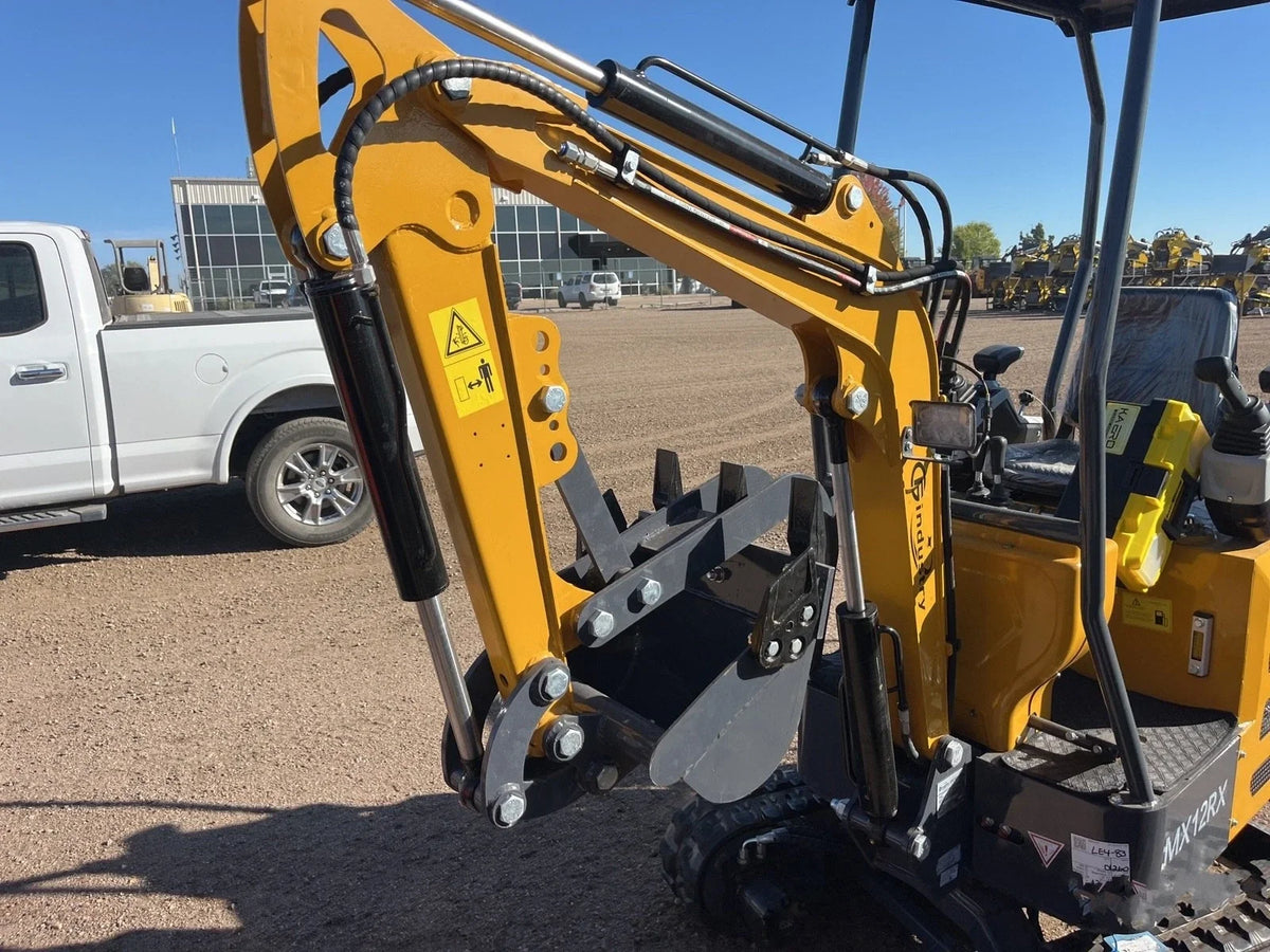 1 Ton Mini Excavator Rato 11.5HP Gasoline Crawler Digger | MX12RX