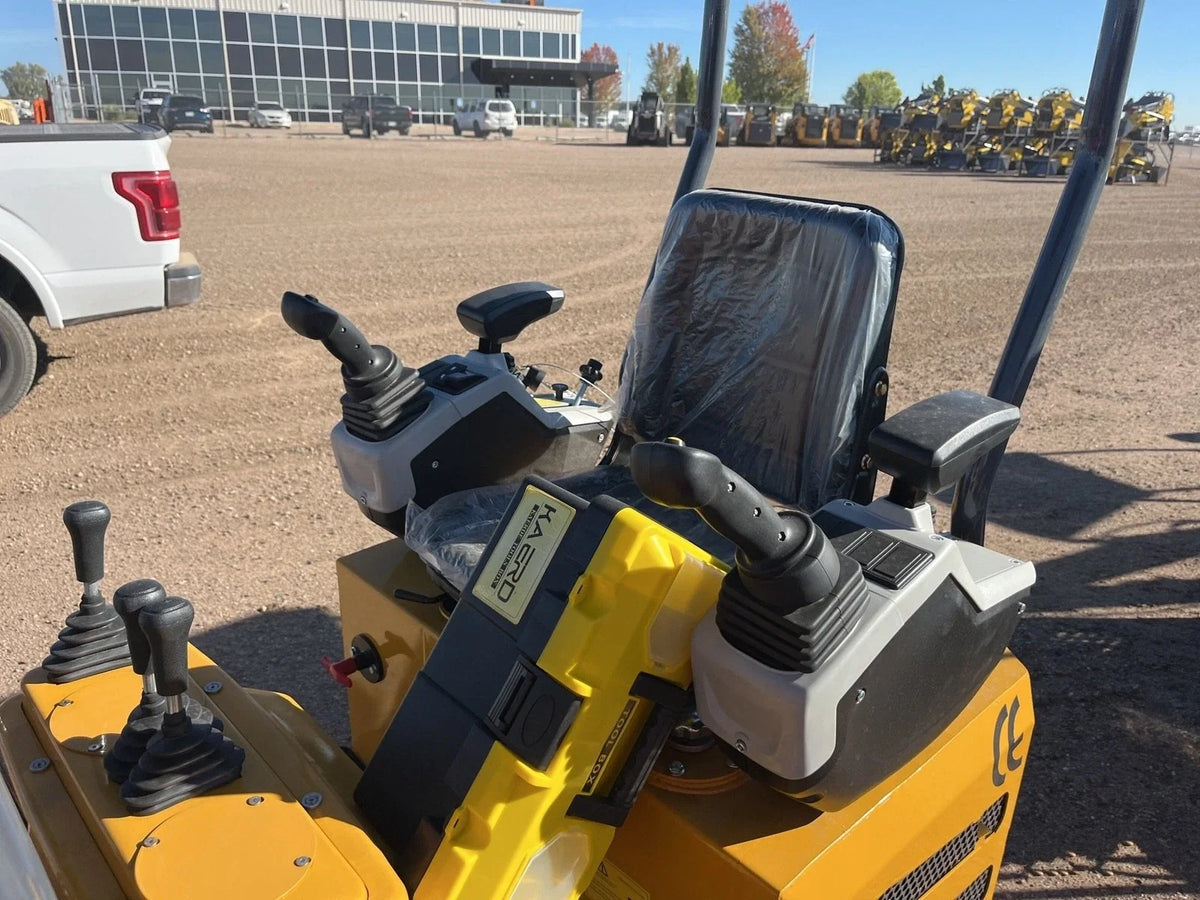 1 Ton Mini Excavator Rato 11.5HP Gasoline Crawler Digger | MX12RX