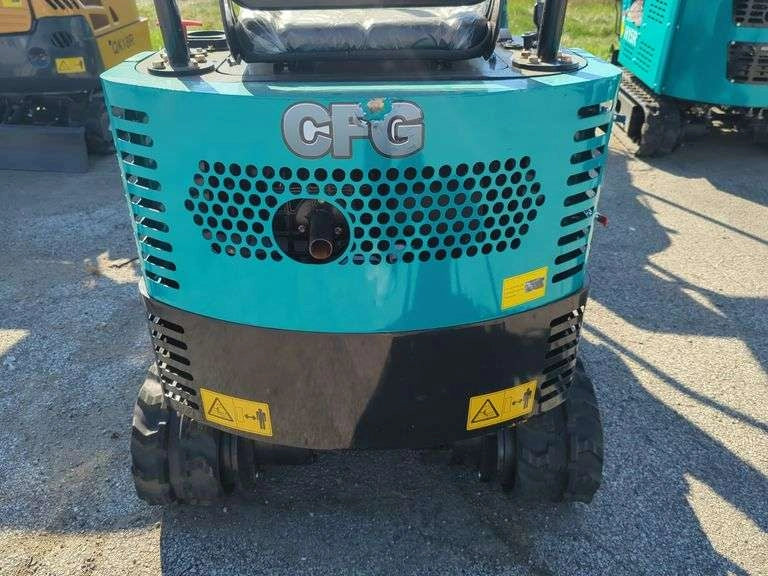 1 Ton Mini Excavator Rato 13.5HP Gas Digger w/ 16" Bucket & Fixed Thumb | QH12R