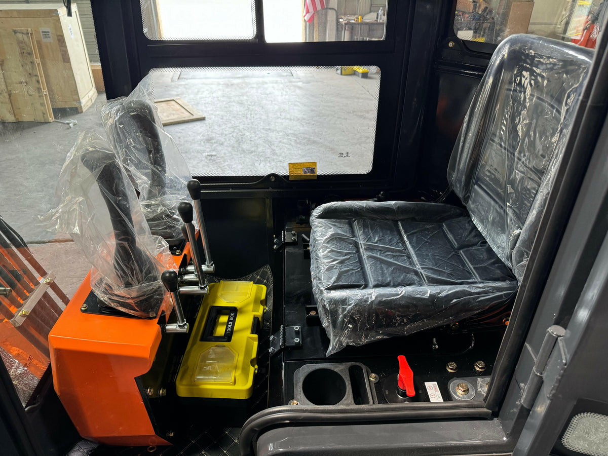 1 Ton Mini Excavator Rato 13HP Engine w/ Enclosed Cab | QH13R