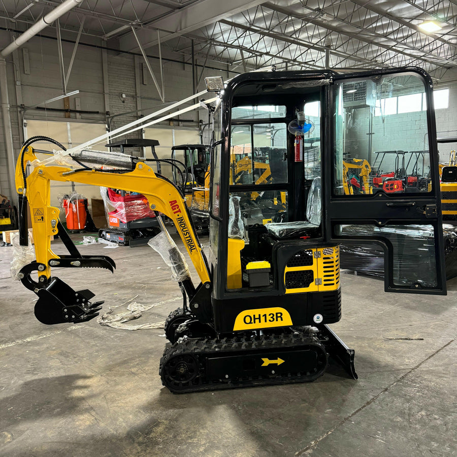 1 Ton Mini Excavator Rato 13HP Engine w/ Enclosed Cab | QH13R