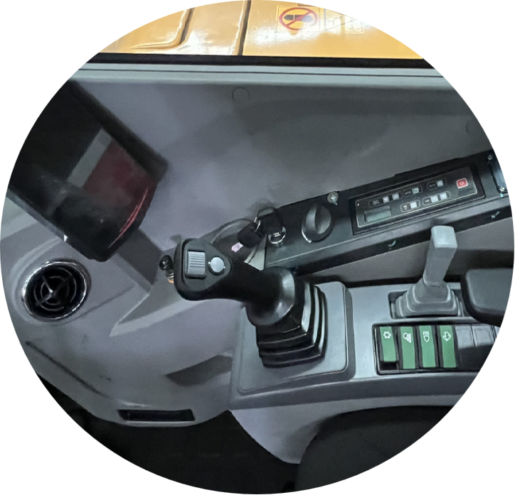6 Ton Compact Excavator Kubota 36kW Turbo Diesel Variable Pump w/ Thumb | STE75