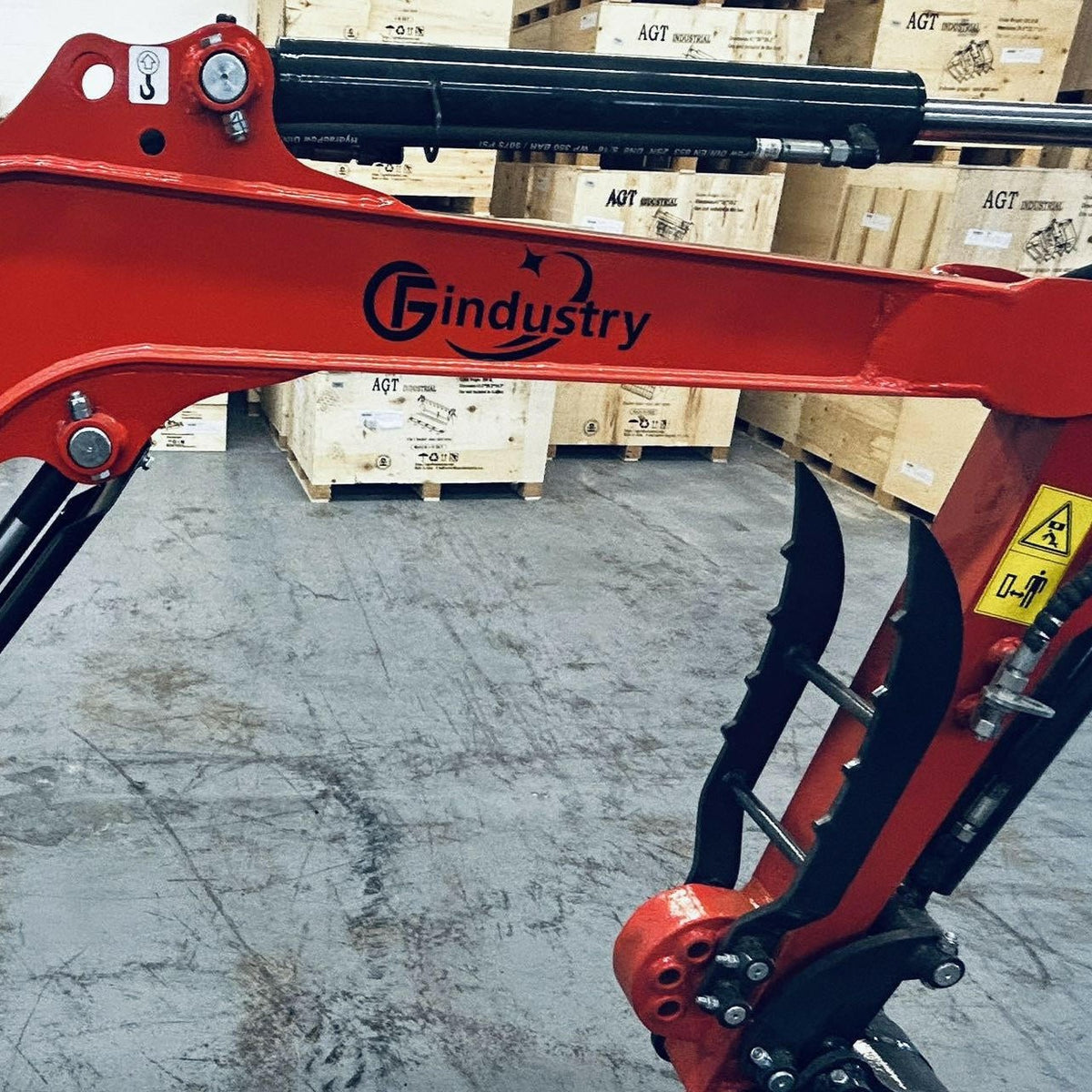 1.8 Ton Mini Excavator Kubota 13.5HP 3-Cylinder Diesel | KU18E