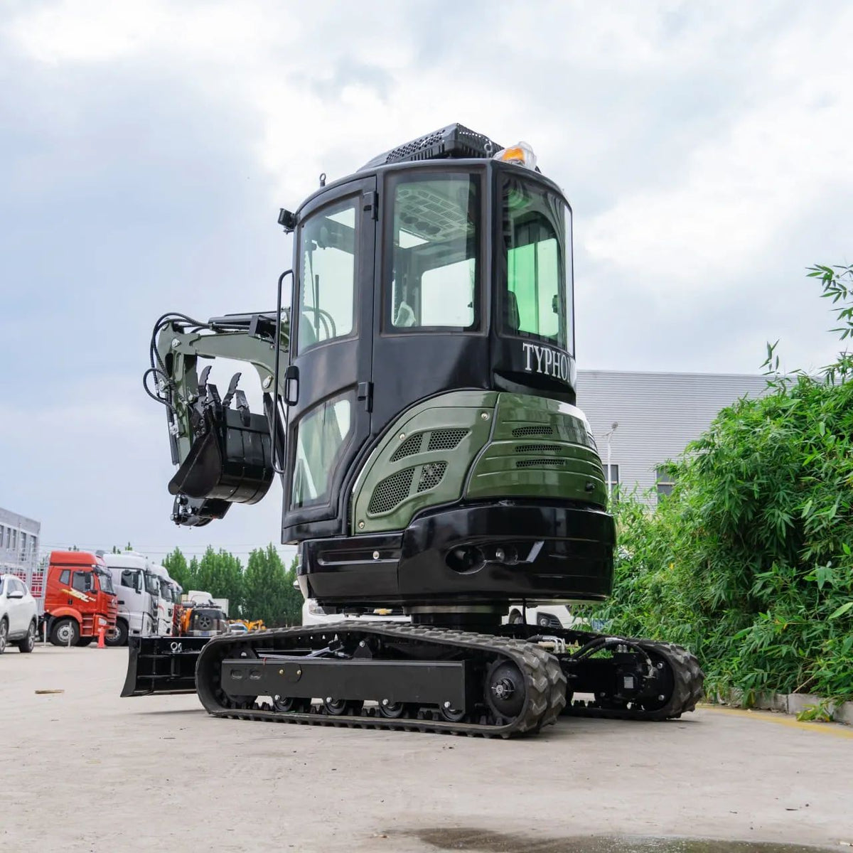 TYPHON TERROR XXV 2.7 Ton Mini Excavator 25.1HP Kubota D1105 Diesel AC Cabin