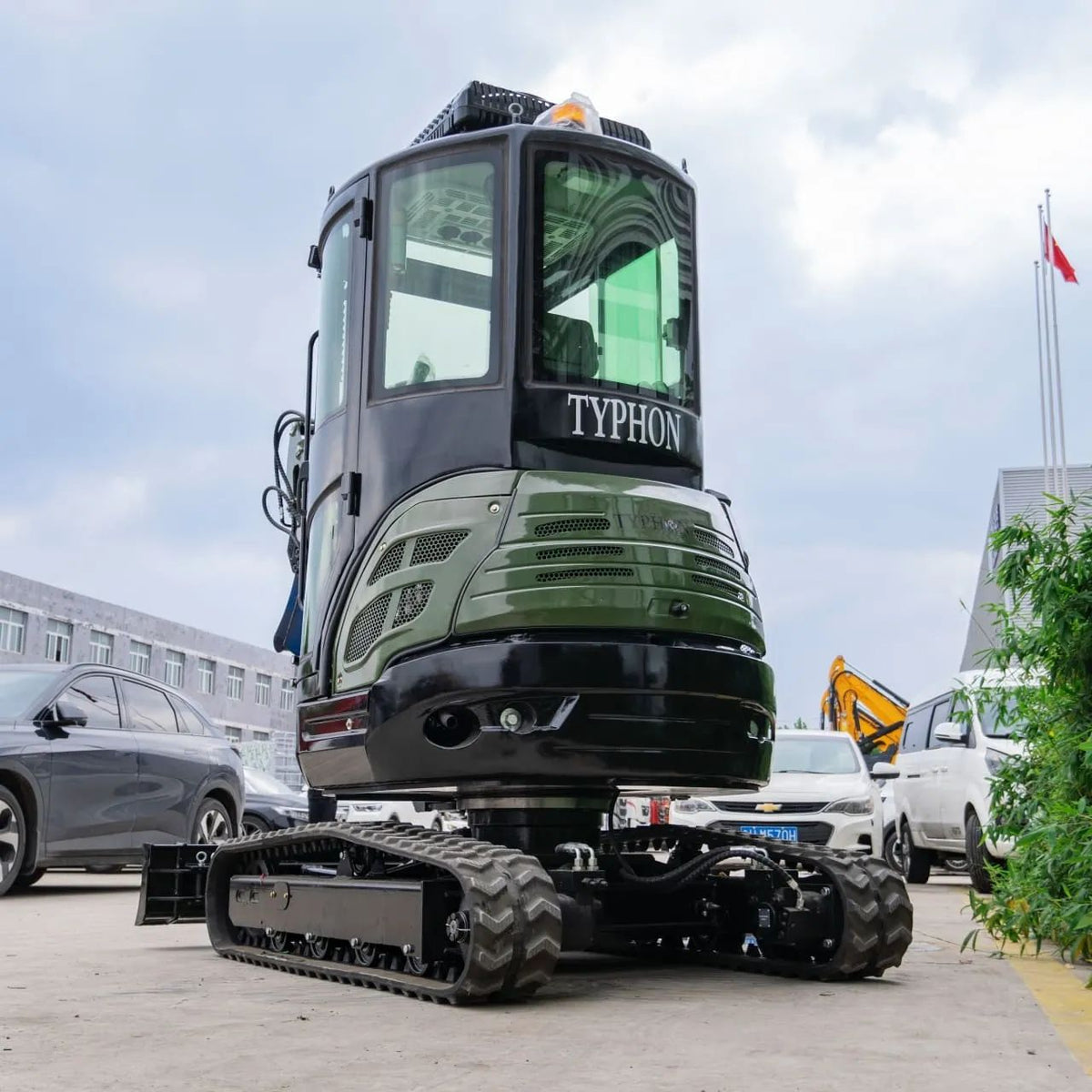 TYPHON TERROR XXV 2.7 Ton Mini Excavator 25.1HP Kubota D1105 Diesel AC Cabin