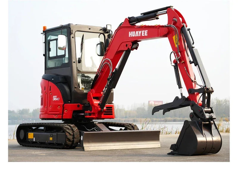 3.5 Ton Industrial Mini Excavator with 24HP kubota Engine & Enclosed Cab | HUAYE